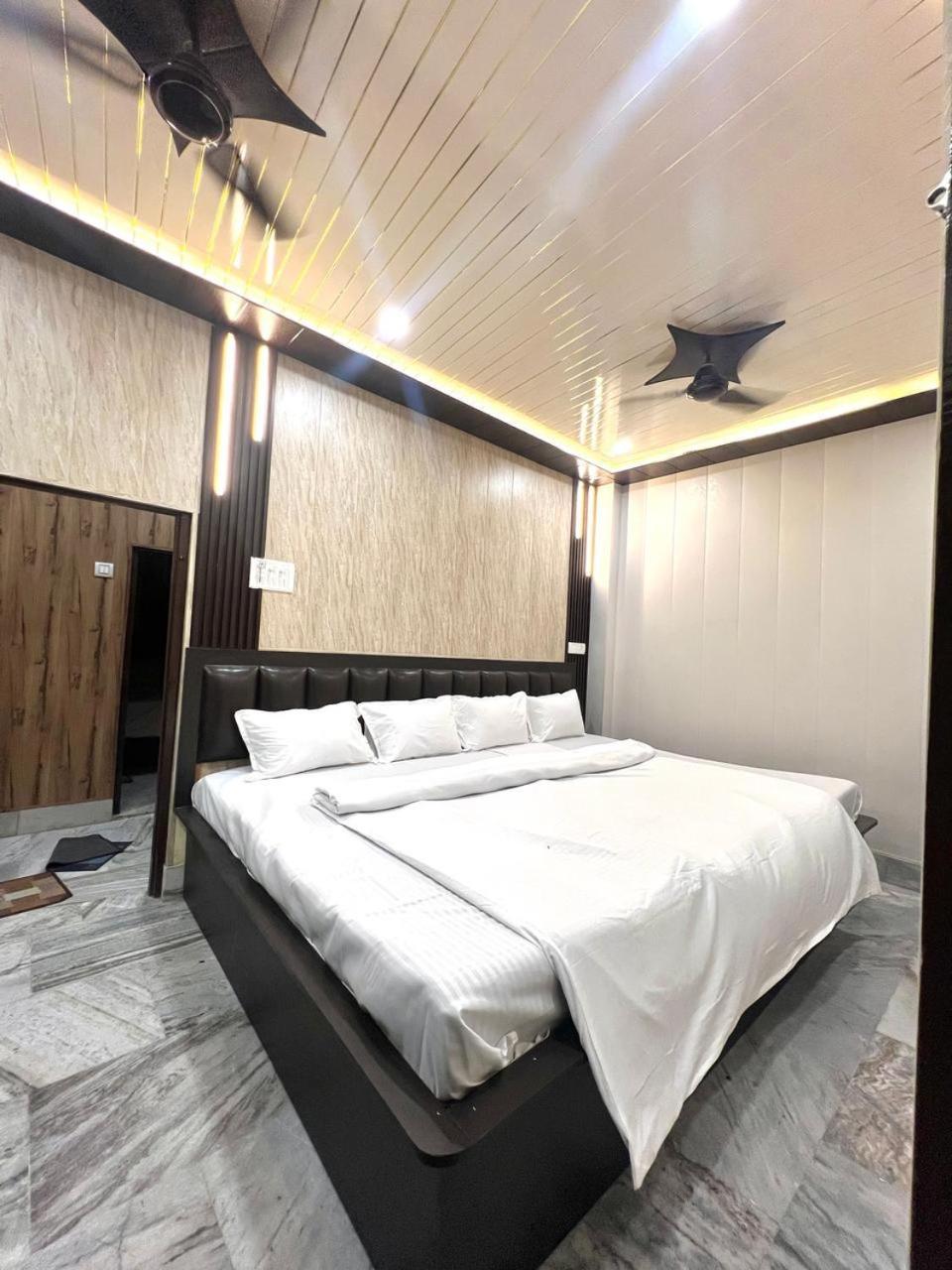 Durga P Guest House Near Harishchandra Ghat 瓦拉纳西 外观 照片