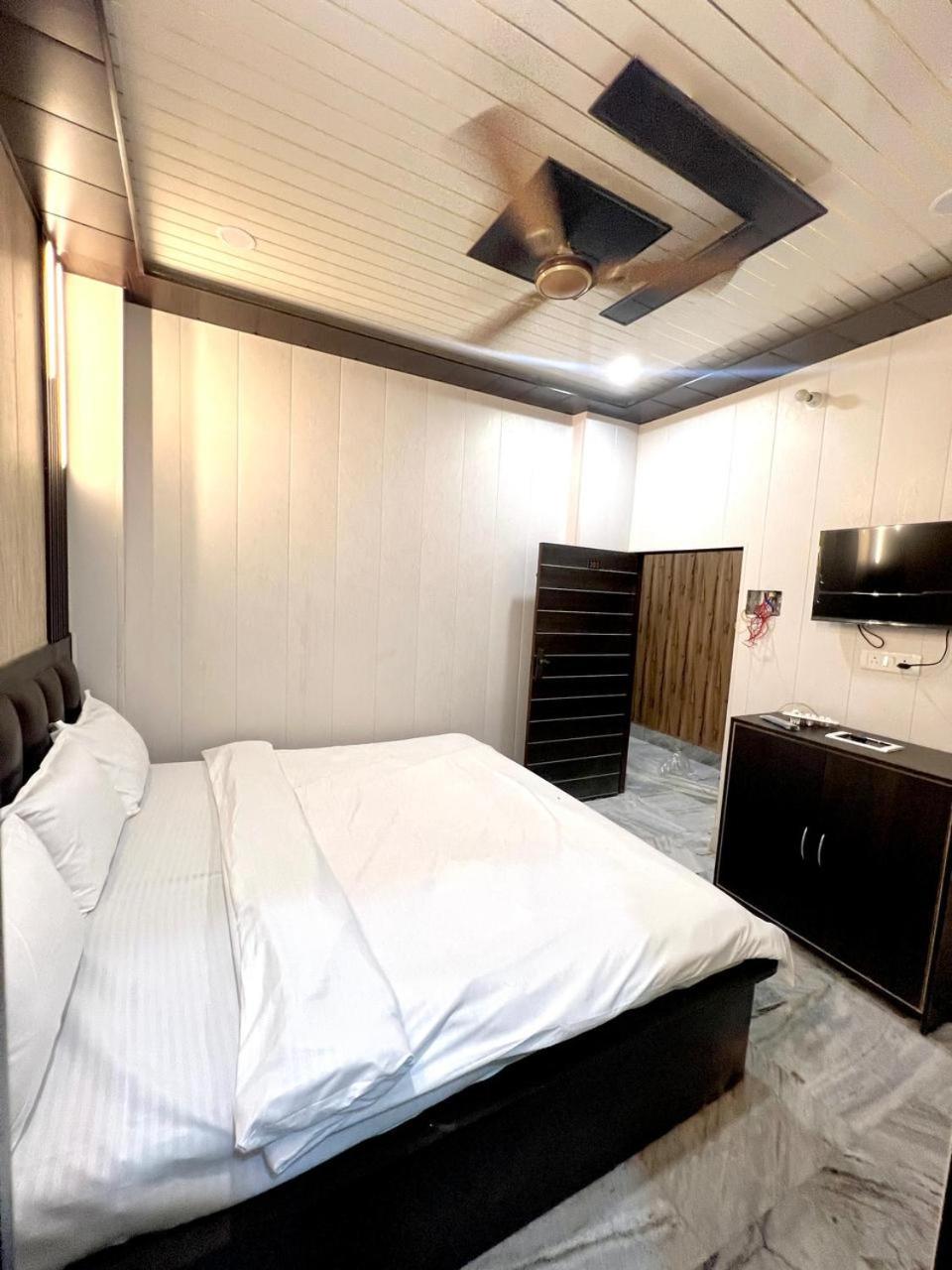 Durga P Guest House Near Harishchandra Ghat 瓦拉纳西 外观 照片